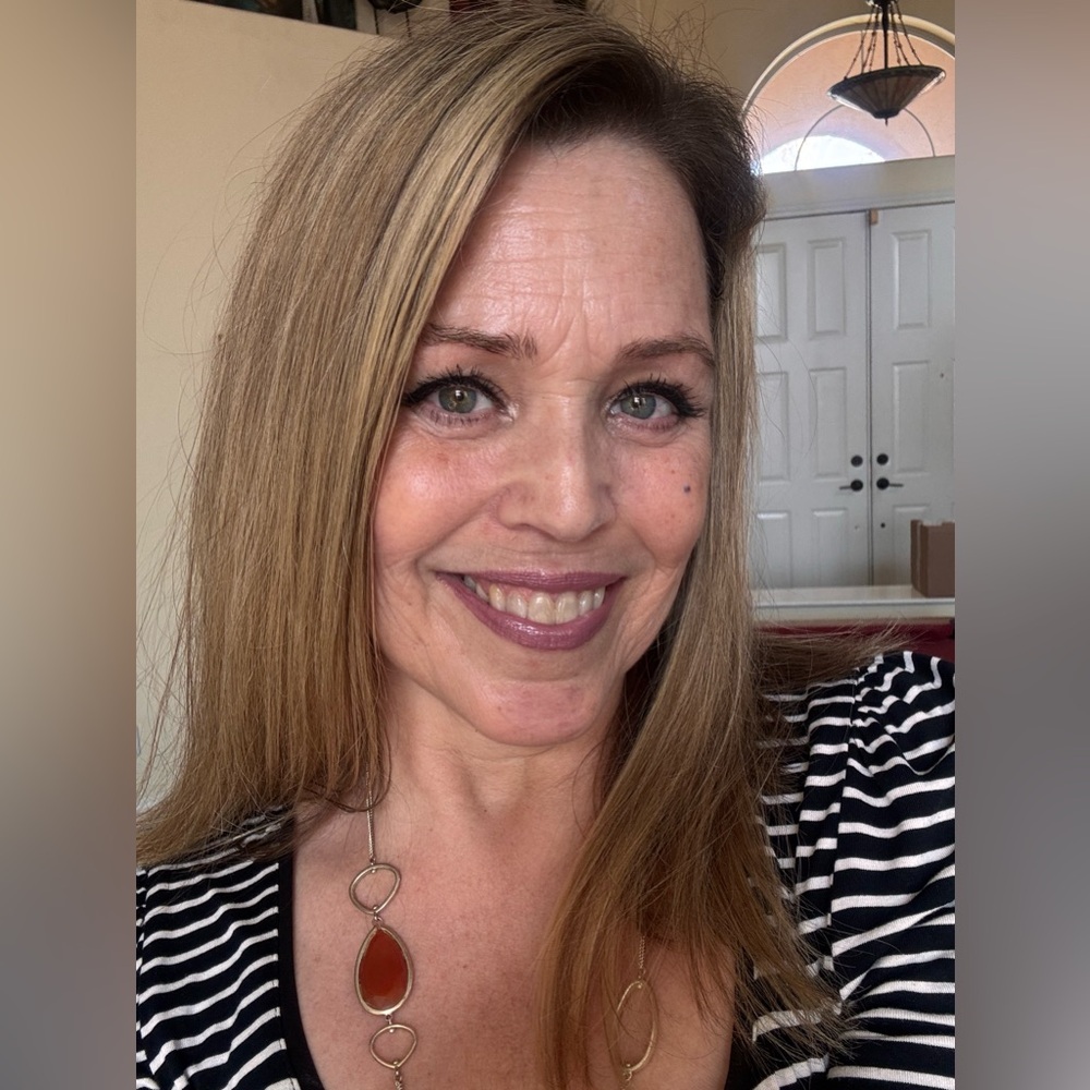 Meet your Posher, Jacquelyne